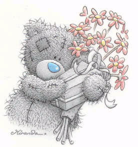 Мишка Тедди с подарком и букетом цветов